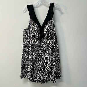 Catherines Black & White Printed Swim Tankini Top 22W Adj Straps